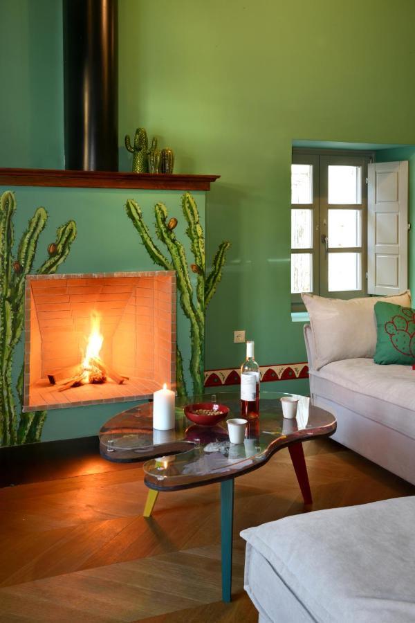 Hotel Cactus Hydra - Art *